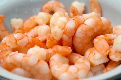 Cho con ăn tôm theo cách này hút cạn canxi, mất sạch chất dinh dưỡng