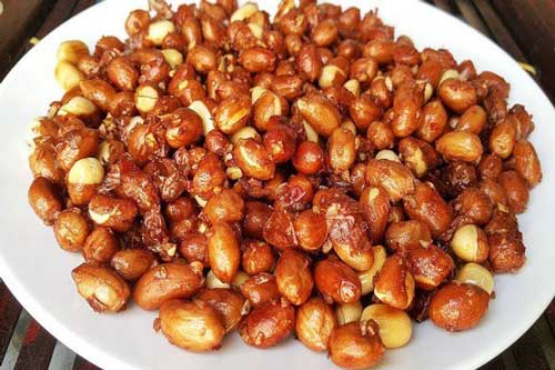 Lạc rang ăn mãi cũng chán, làm theo cách này món ăn thơm ngon gấp bội, chồng khen nức nở