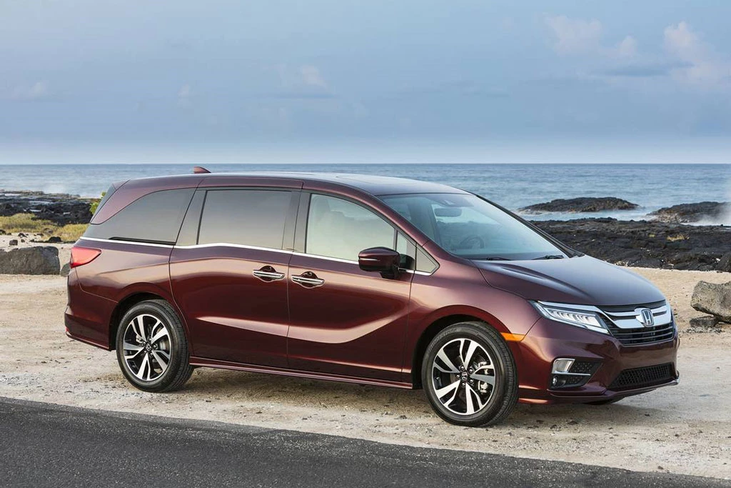 2. Honda Odyssey (doanh số: 64.501 chiếc).