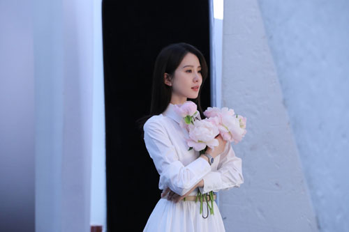 Những khoảnh khắc đẹp đến khó tin giúp dàn mỹ nhân Hoa ngữ “leo top” từ khóa trên mạng xã hội Weibo