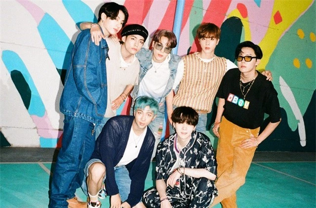 BTS giữ vững ngôi vị Quán quân Billboard 100 - Ảnh 2. BTS giữ vững ngôi vị Quán quân Billboard 100 - Ảnh 2.