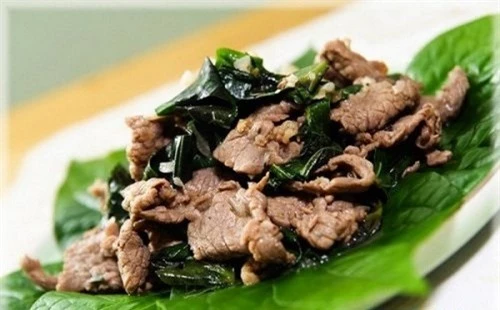 Sự kết hợp giữa thịt bò và lá lốt tạo ra món ăn đơn giản mà giàu dinh dưỡng