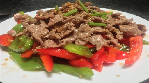 Ngâm với thứ nước này, thịt bò lỡ mua phải miếng già, dai khi xào cũng mềm, thơm, mẹ chồng khó tính cũng phải khen - Ảnh 4. Ngâm với thứ nước này, thịt bò lỡ mua phải miếng già, dai khi xào cũng mềm, thơm, mẹ chồng khó tính cũng phải khen - Ảnh 4.