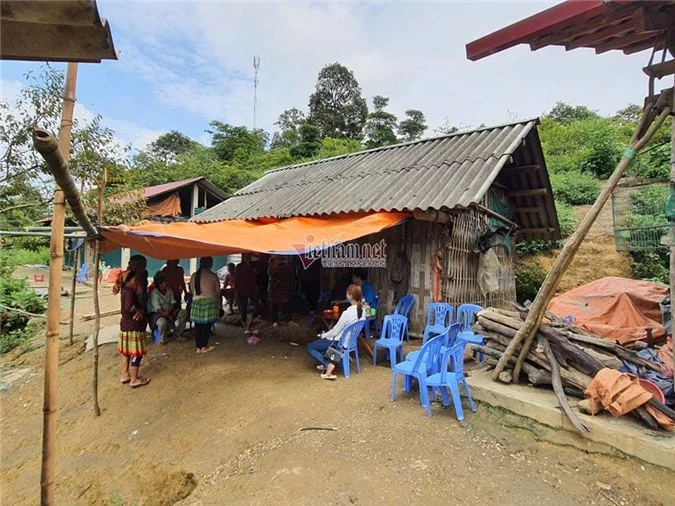 Nén nỗi đau mất con, người cha nói lời gan ruột về chuyện cổng trường