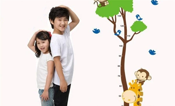 Nhìn đầu gối có thể biết chiều cao chính xác của bé