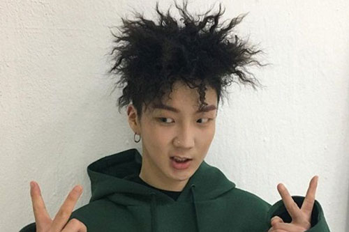 Những kiểu tóc “hack não”,  “dìm” nhan sắc của sao Hàn khiến fan dở khóc dở cười