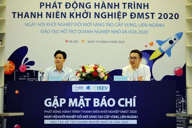 Gặp mặt báo chí phát động hành trình. Gặp mặt báo chí phát động hành trình.