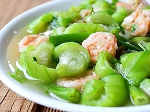 Mẹo nấu mướp xào tôm thơm ngon, trắng tinh, ai cũng thích