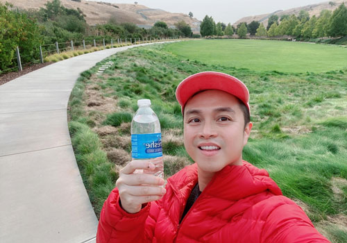 Nhật Tinh Anh nấu ăn, đi chợ ở Mỹ