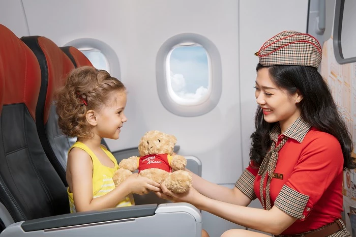 Toàn bộ hành khách của Vietjet cũng có thể dùng mã “QUOCKHANH” để nhận ưu đãi có một không hai tại chuỗi khách sạn nghỉ dưỡng cao cấp Vinpearl với giá phòng chỉ còn một nửa.