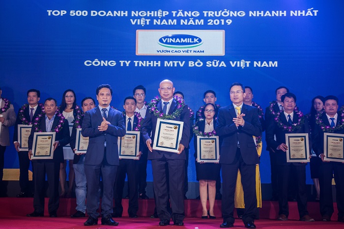 Ông Trịnh Quốc Dũng – Giám đốc Điều hành Phát triển Vùng nguyên liệu của Vinamilk tại sự kiện công bố FAST500 năm 2019.