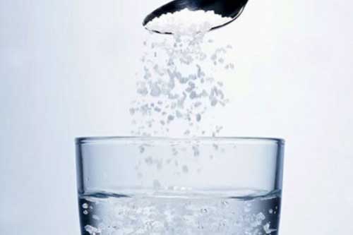 Uống 1 ly nước muối loãng buổi sáng nhận ngay 5 lợi ích kỳ diệu bạn không nên bỏ qua