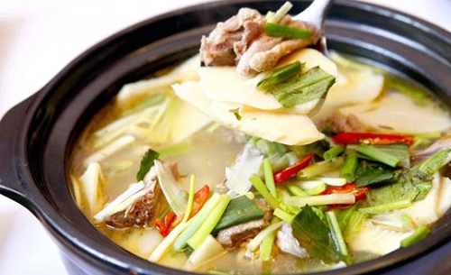 Nấu thịt vịt canh măng chua thơm ngon đậm vị, ai ăn cũng mê - Tạp chí