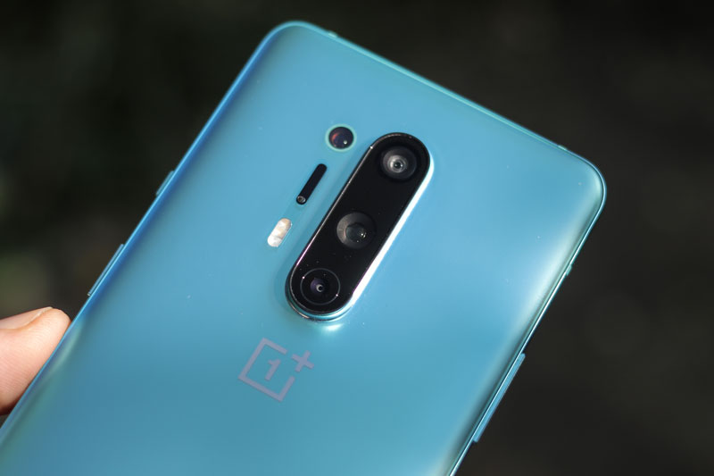 Smartphone chip S865, RAM 12 GB, IP68, sạc 30W, giảm giá 3 triệu tại Việt Nam