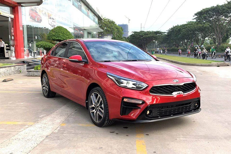 3. Kia Cerato (doanh số: 1.127 chiếc).