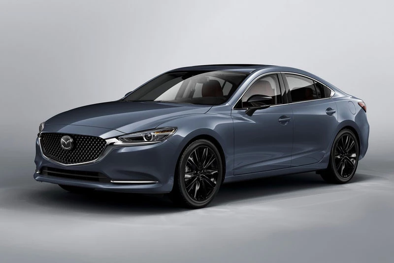 Mazda6 Carbon Edition 2021.