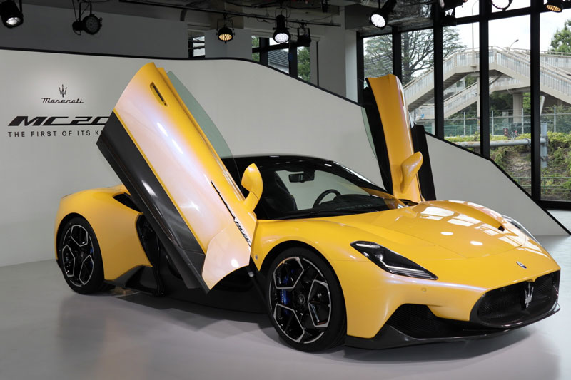 Ngắm siêu xe công suất 621 mã lực, tốc độ tối đa 325 km/h, giá 4,866 tỷ