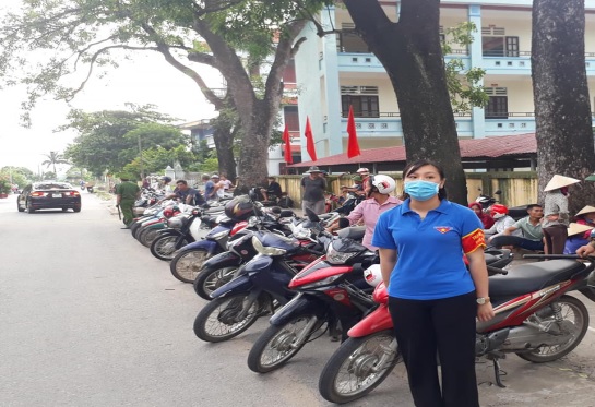 Phú Thọ:  Nhân rộng mô hình cổng trường bảo đảm ATGT và xếp hàng đón con