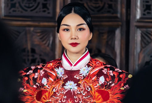 Thanh H&#x1EB1;ng m&#x1EB7;c ph&#x1B0;&#x1EE3;ng b&#xE0;o 9,5 kg