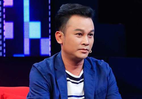 Quá khứ đầy vất vả của nghệ sĩ cải lương đình đám, có lúc ngồi rửa chén ngay lề đường