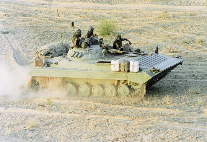 Xe chiến đấu bộ binh BMP-2 do Ấn Độ tự sản xuất trong nước. Ảnh: Bộ Quốc phòng Ấn Độ.