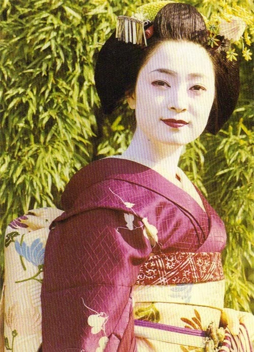Ngắm vẻ bí ẩn của nàng tài nữ đẹp nhất Nhật Bản - 7