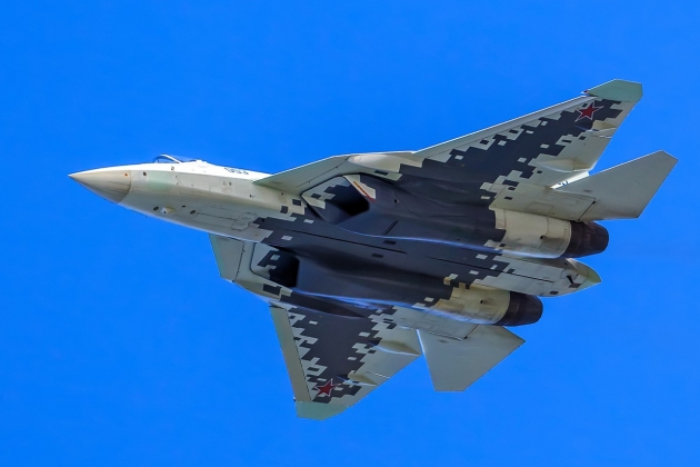 Nga chế giễu Mỹ khi cải trang F-35 thành Su-57