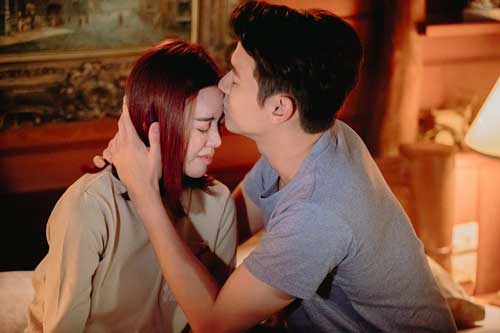 Phát tài, chồng tôi mua cho vợ chiếc nhẫn kim cương đẹp long lanh nhưng nghe câu anh nói sau đó, tôi nuốt nước mắt quăng ra ngoài