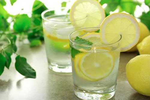 4 sai lầm khi uống nước chanh khiến mất sạch vitamin C, dễ mắc bệnh dạ dày