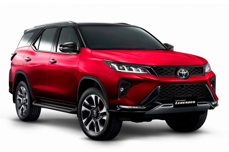 Toyota Fortuner 2021.