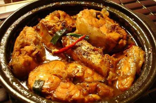 Đầu bếp nổi tiếng tiết lộ bí quyết kho cá chuẩn ngon, chắc thịt mà không sợ tanh