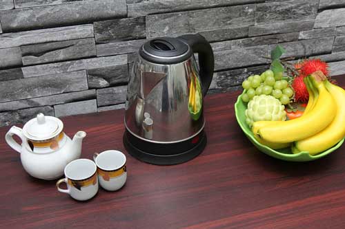 Sử dụng ấm siêu tốc kiểu này, vừa tốn điện vừa nhanh hỏng