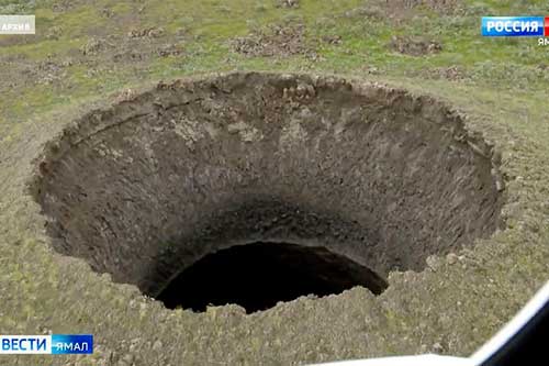 Bí ẩn hố sâu 50 mét xuất hiện ở Siberia