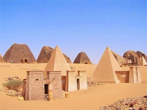 8 kim tự tháp đẹp nhất thế giới - 3