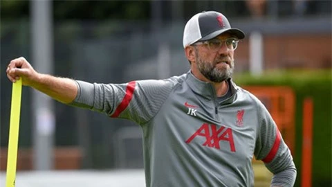 Klopp bức xúc vì Premier League quay về luật thay 3 người