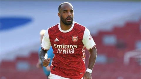 Lacazette lại ghi bàn 'mở hàng' mùa giải Premier League