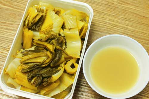 Những người 'chết thèm' cũng không nên ăn dưa muối kẻo rước họa vào thân