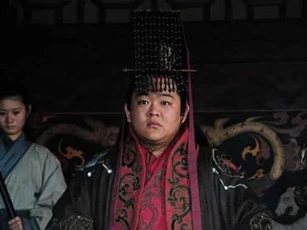 Đông Ngô và Thục Hán trước lúc diệt vong: Bên đầy của cải, bên chẳng còn nửa lượng bạc