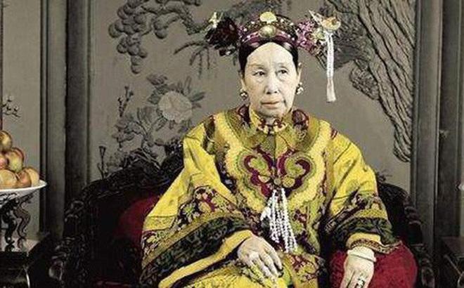 Vụ bê bối chấn động bị che giấu sau cánh cửa Tử Cấm Thành của Từ Hy Thái hậu