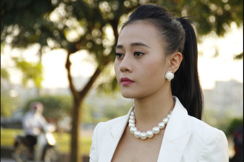 Phương Oanh bức xúc vì thông tin từng đi rửa bát thuê