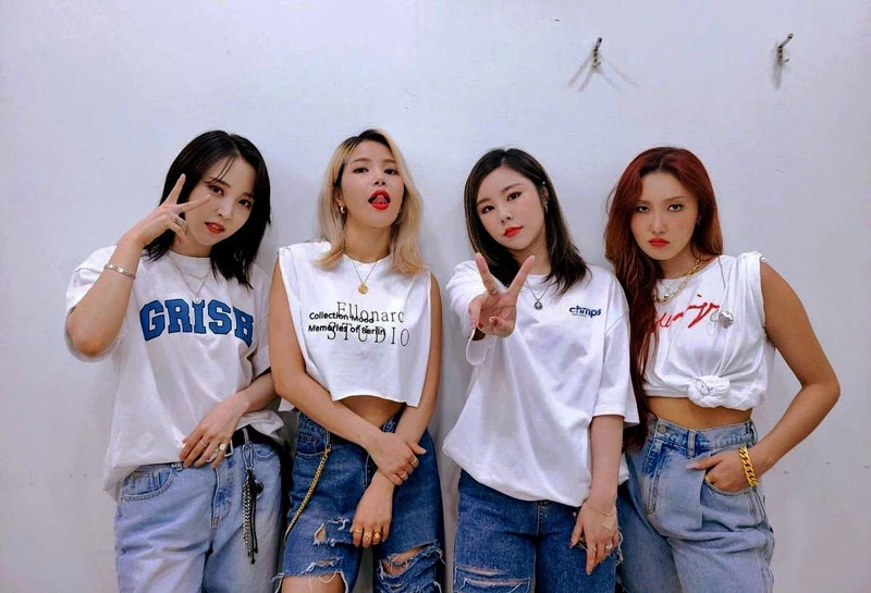 2. MAMAMOO.