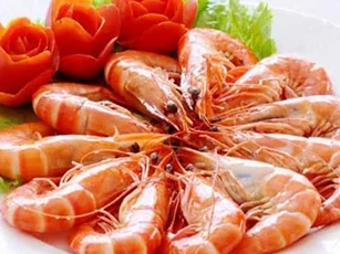 Chỉ cần cho thứ này khi hấp tôm là đảm bảo không tanh mà còn ngọt thơm nức mũi