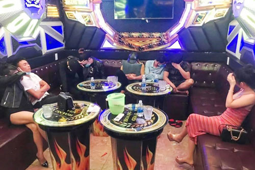 Quảng Nam: Phát hiện 8 thanh niên nam nữ đang "phê" ma túy trong quán karaoke