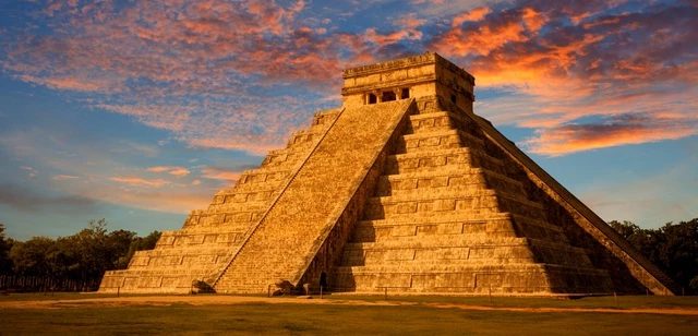 Kim tự tháp này hiện vẫn tồn tại ở Mexico