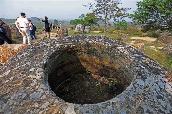 Cánh đồng chum 2.000 năm bí ẩn ở Lào