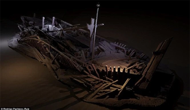 Vô tình phát hiện nghĩa địa tàu thuyền trăm tuổi dưới đáy biển - ảnh 2