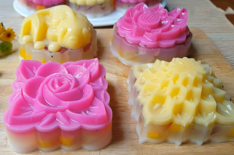 Cách làm bánh Trung thu rau câu trái cây giòn ngon, không gây ngán