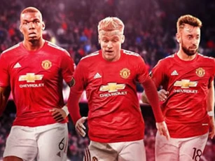 Pogba sẽ phải chơi trái sở trường vì Van de Beek