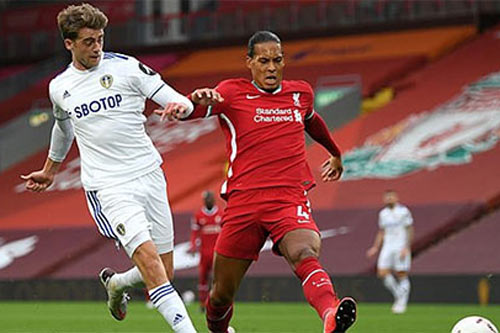 Liverpool thắng trong "run sợ", Leeds không phải "tay mơ"