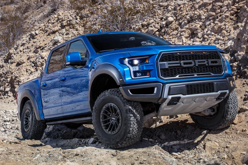 1. Ford F-150 Raptor 2020 (giá khởi điểm: 53.455 USD).